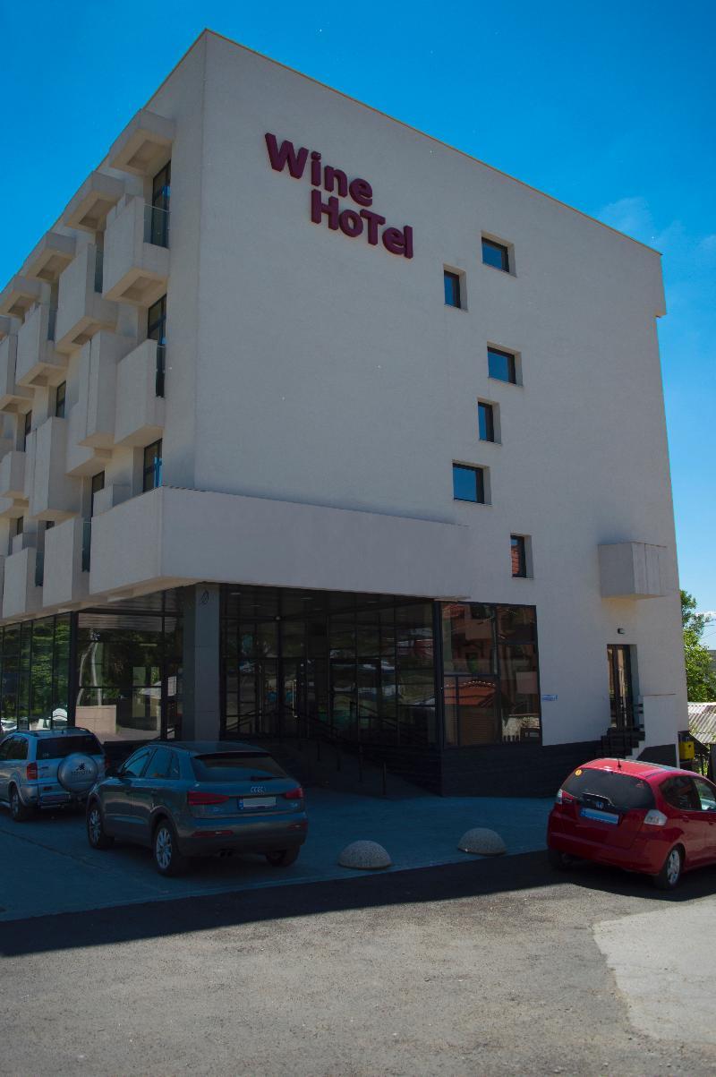 Wine Hotel Chisinau Exterior foto